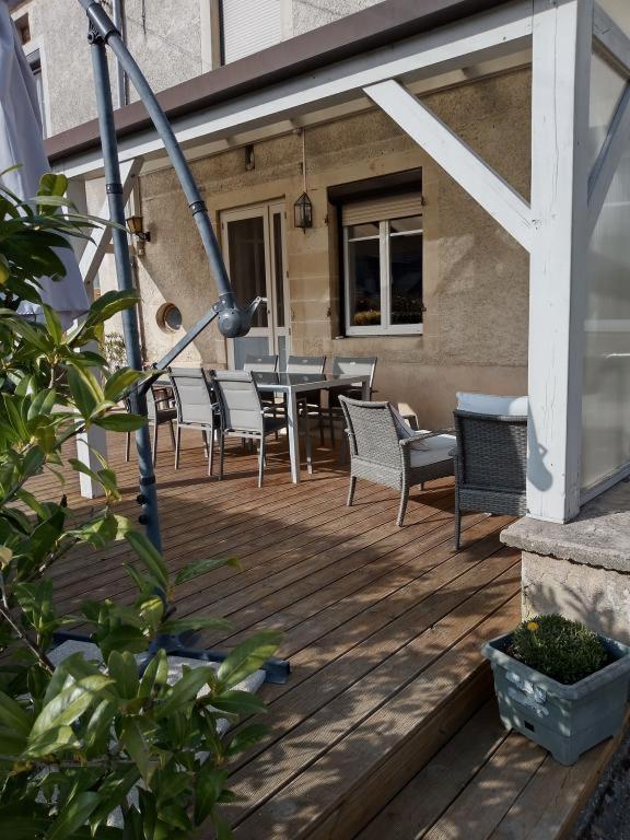 Gite Chez L'Oncle Jules Velesmes-Echevanne Esterno foto
